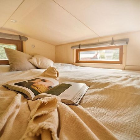 Tiny House Orebro Ngoại thất bức ảnh